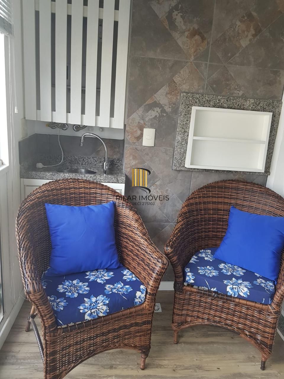 Apartamento 02 dormitórios com 01 suíte e 02 vagas de estacionamento