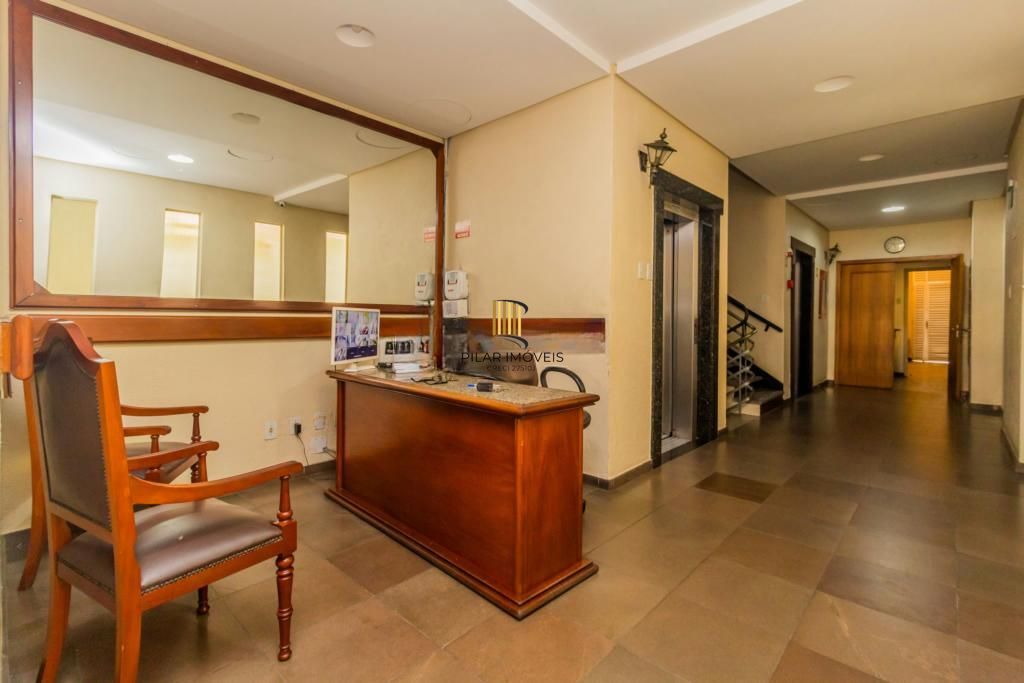 Apartamento com 03 dormitórios com 01 vaga de garagem escriturada sub solo
