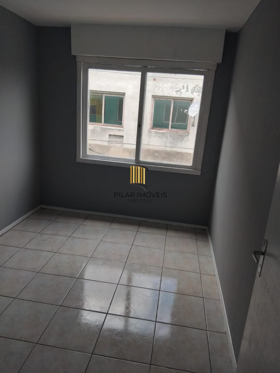 Apartamento com 03 dormitórios no Bairro Rubem Berta