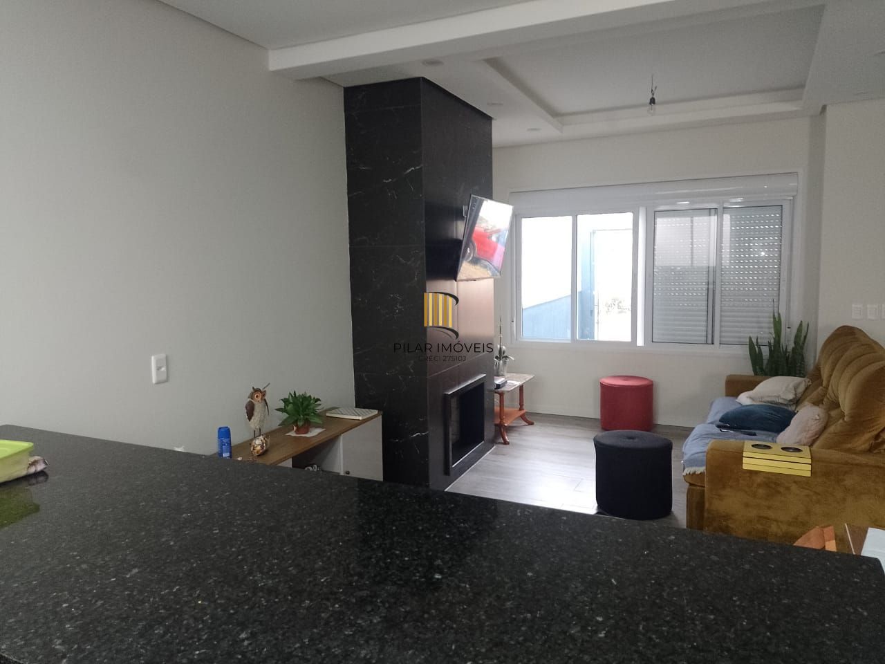 Belíssima casa de 4 dormitórios com 01 suíte  com 2 vagas na  Chácara das Pedras