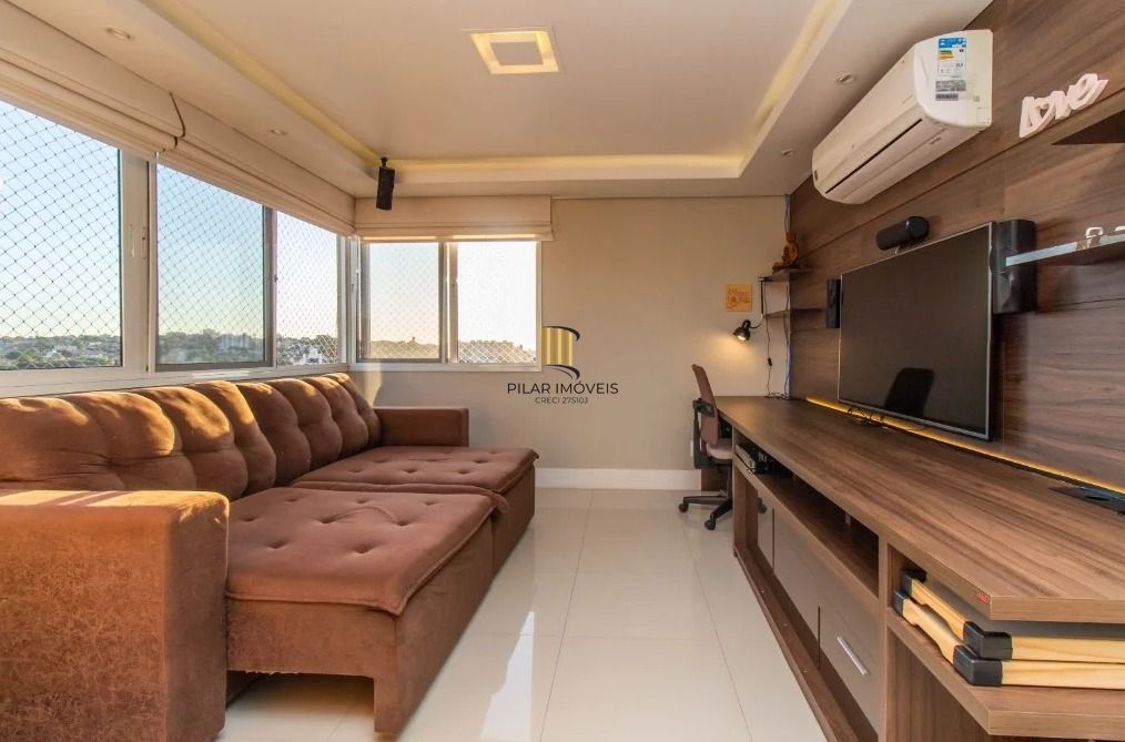 Cobertura de 01 dormitório com 02 vagas de garagens escrituradas