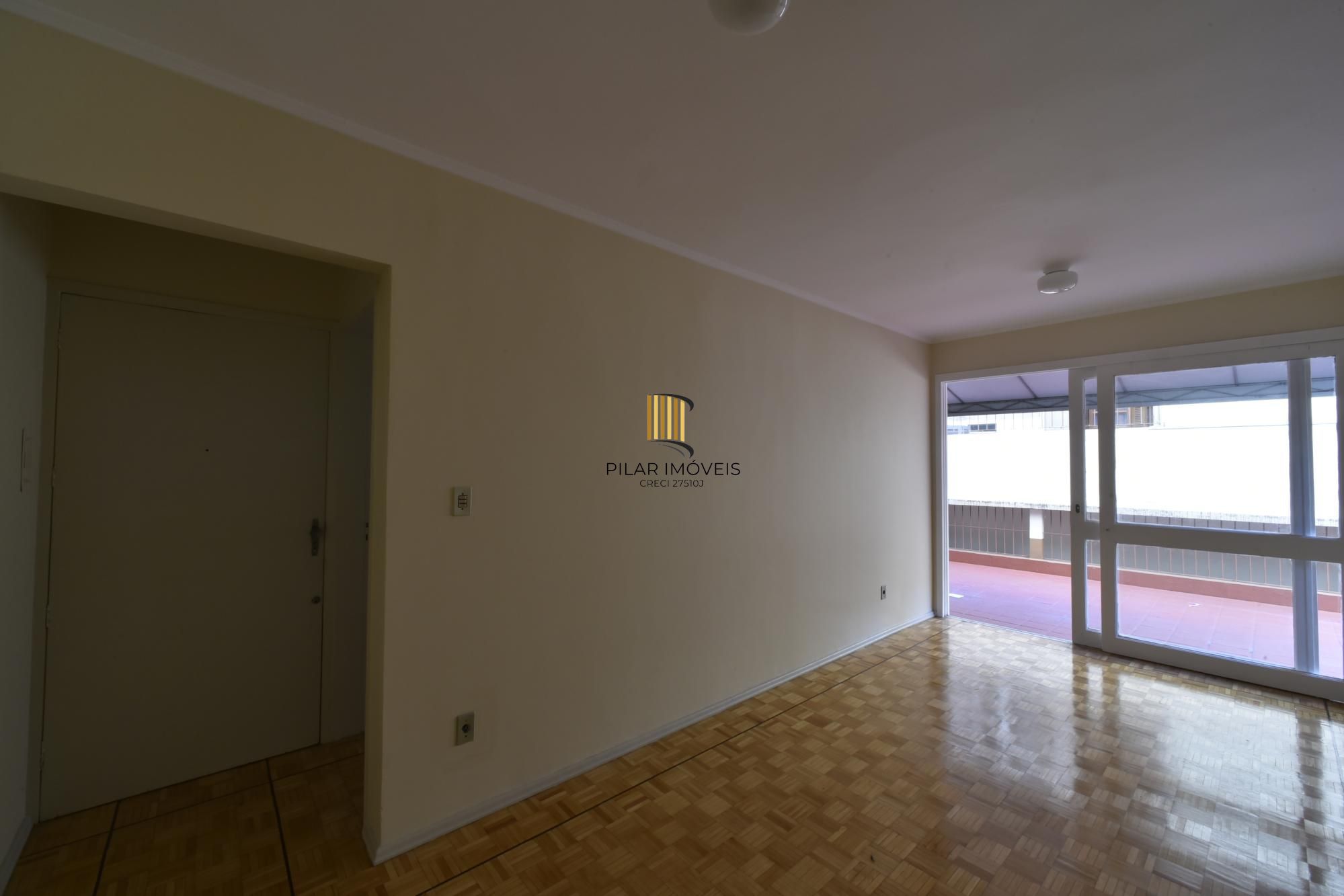 Apartamento com 2 dormitórios e terraço na Cristóvão Colombo!