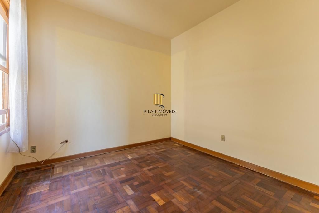 Apartamento com 03 dormitórios com 01 vaga de garagem escriturada sub solo