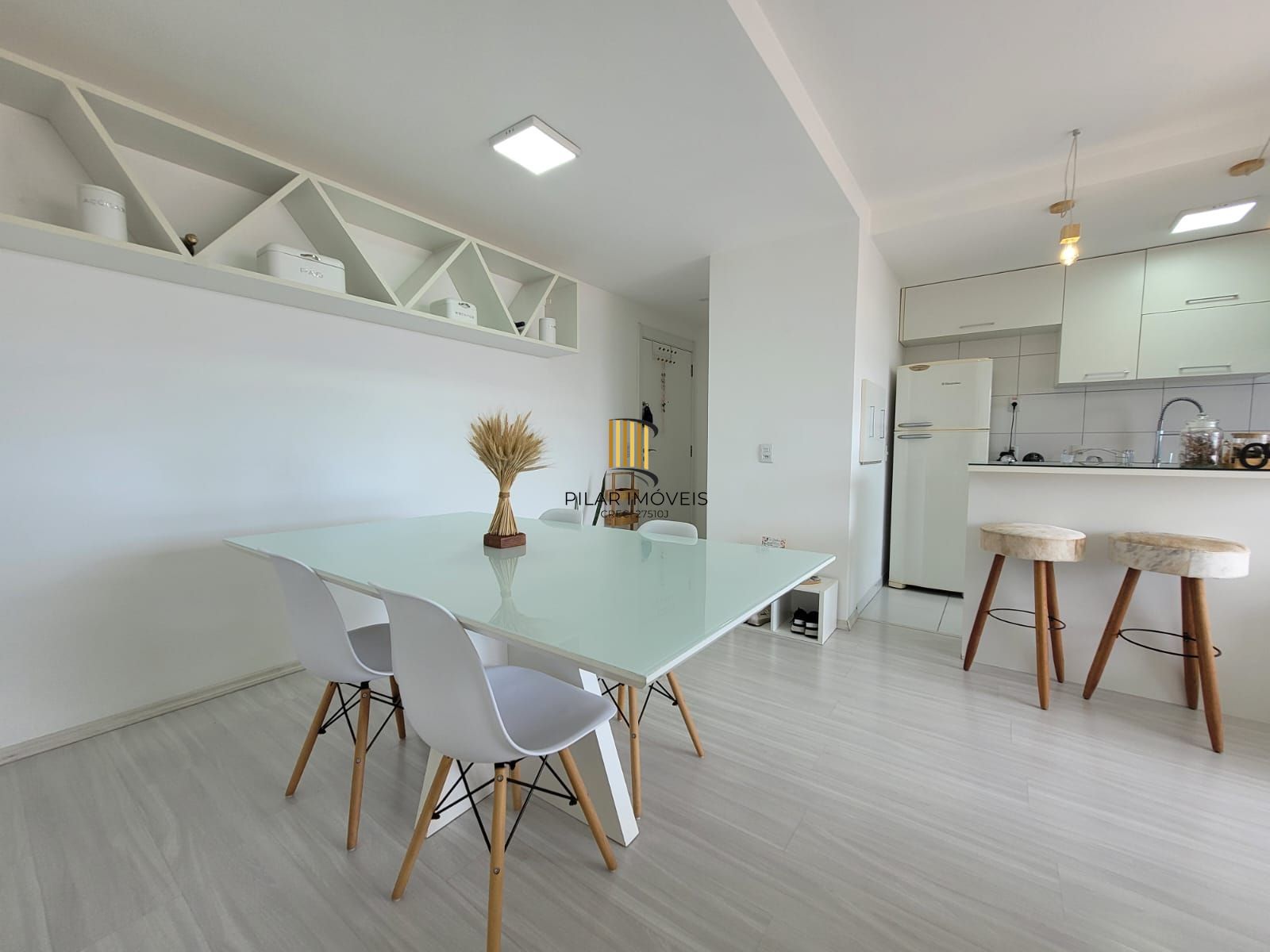 Apartamento mobiliado no Rossi Fiateci 2 dormitórios e suíte