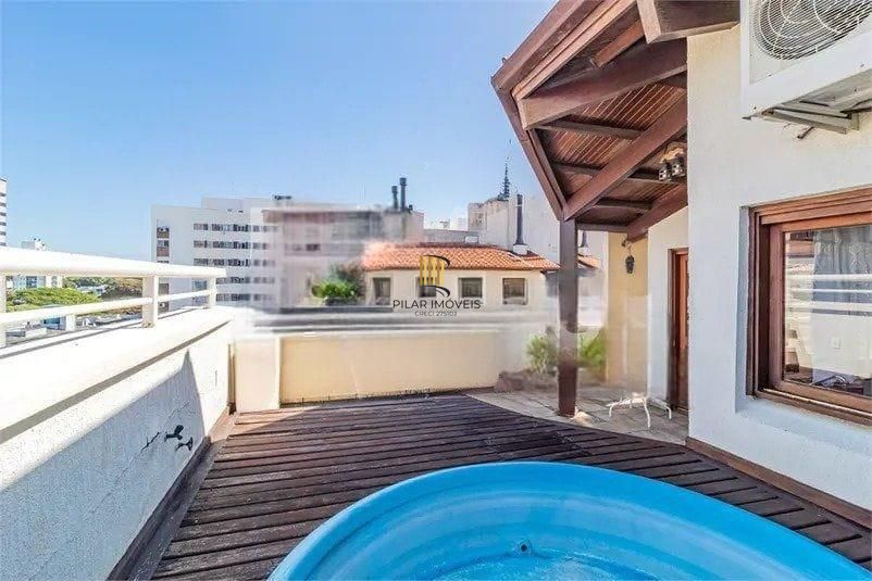 Cobertura 3 dormitórios com 1 suíte e 1 vaga em Frente  ao Hosp. Conceição