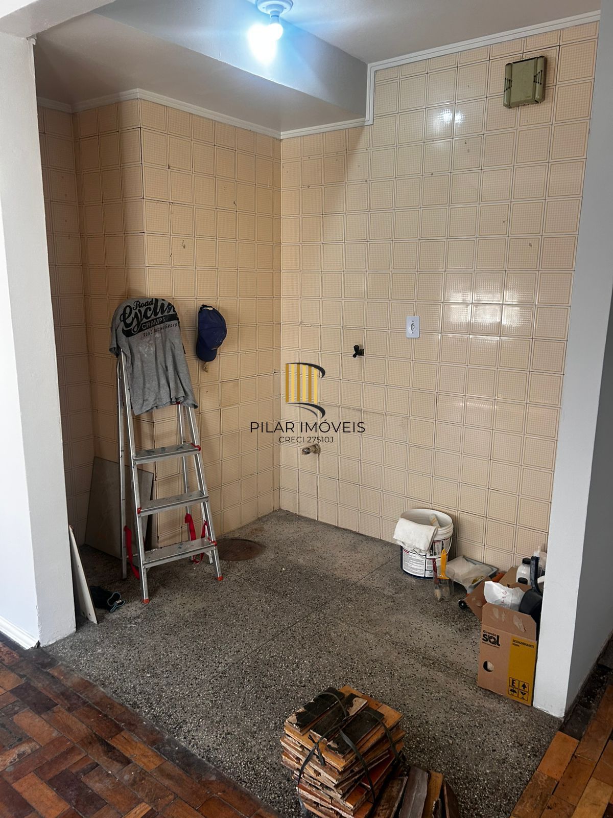 Apartamento com 01 dormitório e sem garagem