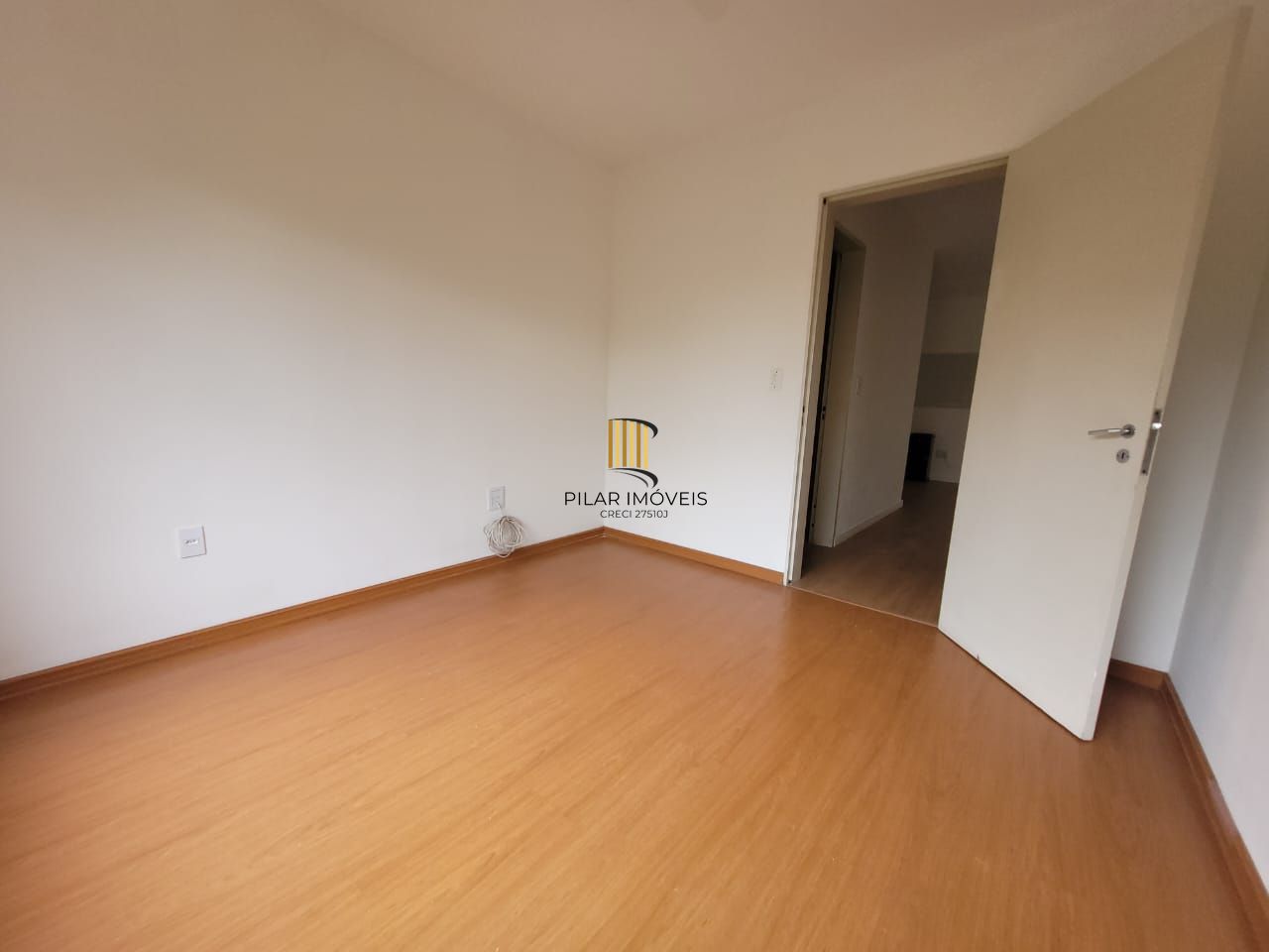 Apartamento de frente 2 dormitórios e vaga coberta próximo do Hospital Conceição