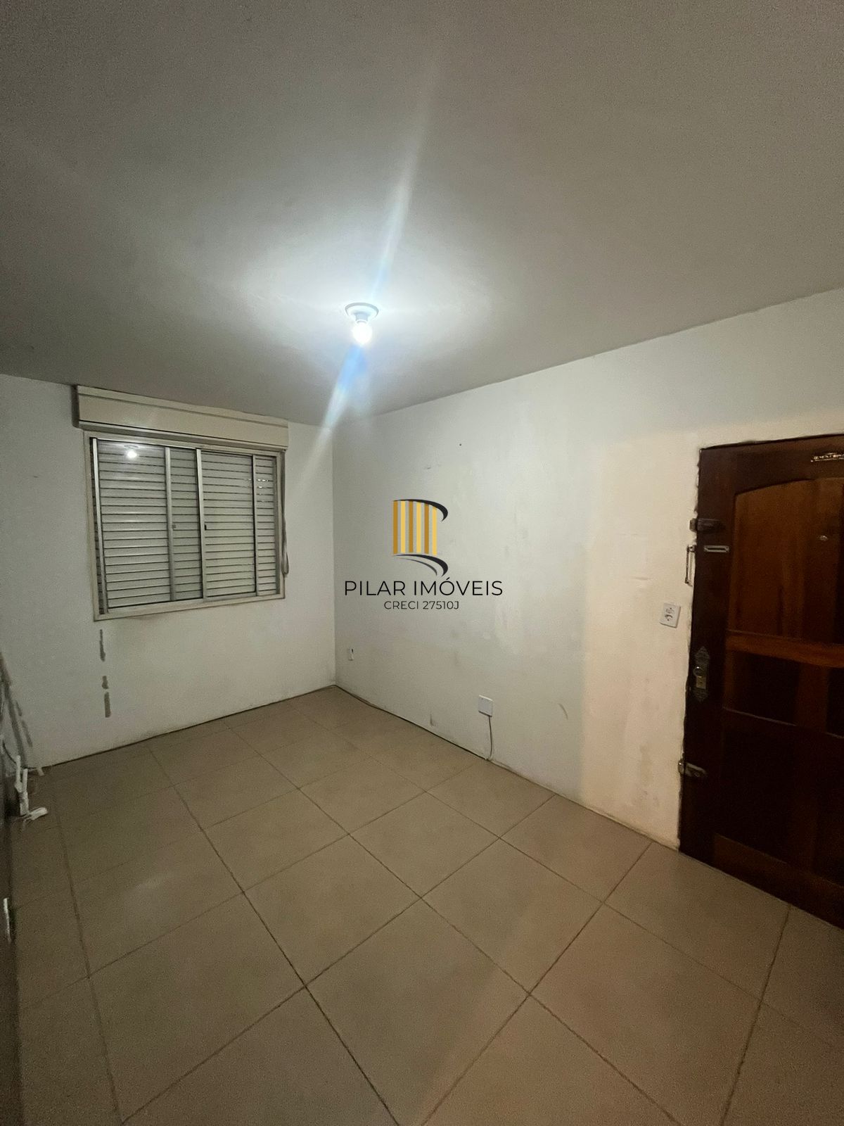 Apartamento com 02 dormitórios e uma vaga