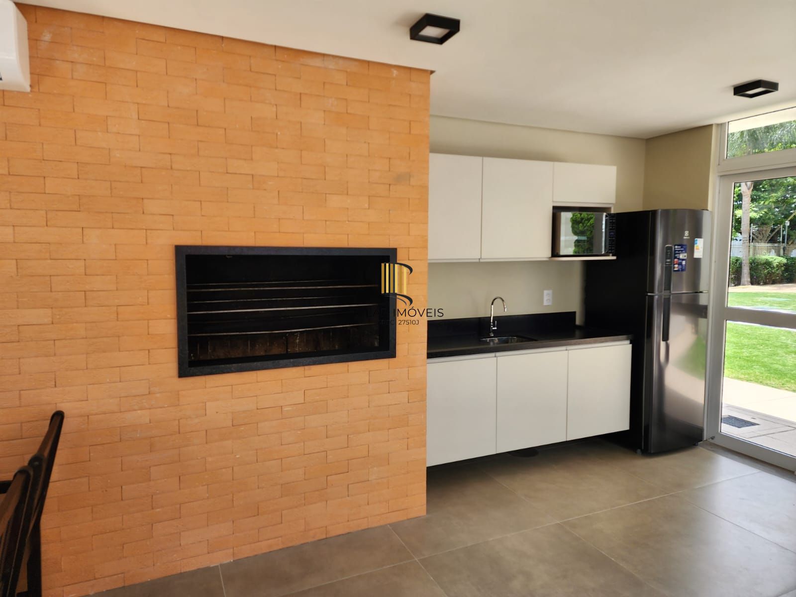 Apartamento mobiliado no Rossi Fiateci 2 dormitórios e suíte