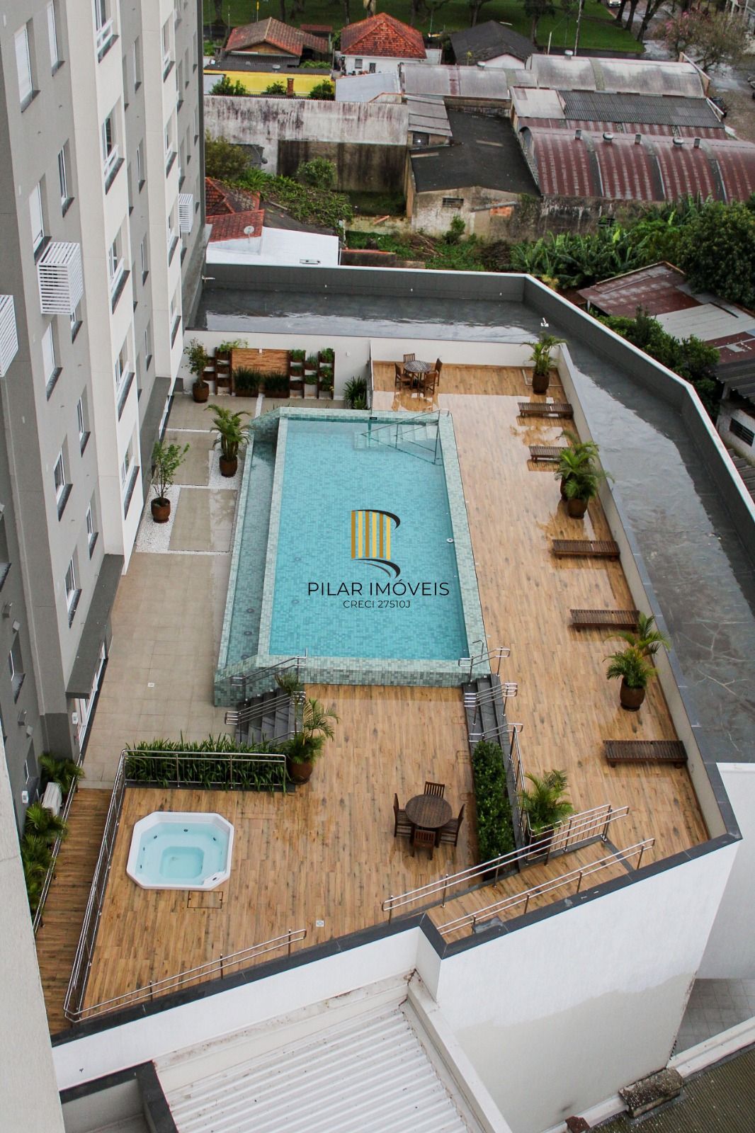 Apartamento 02 dormitórios com 01 suíte e 01 vaga de garagem escriturada