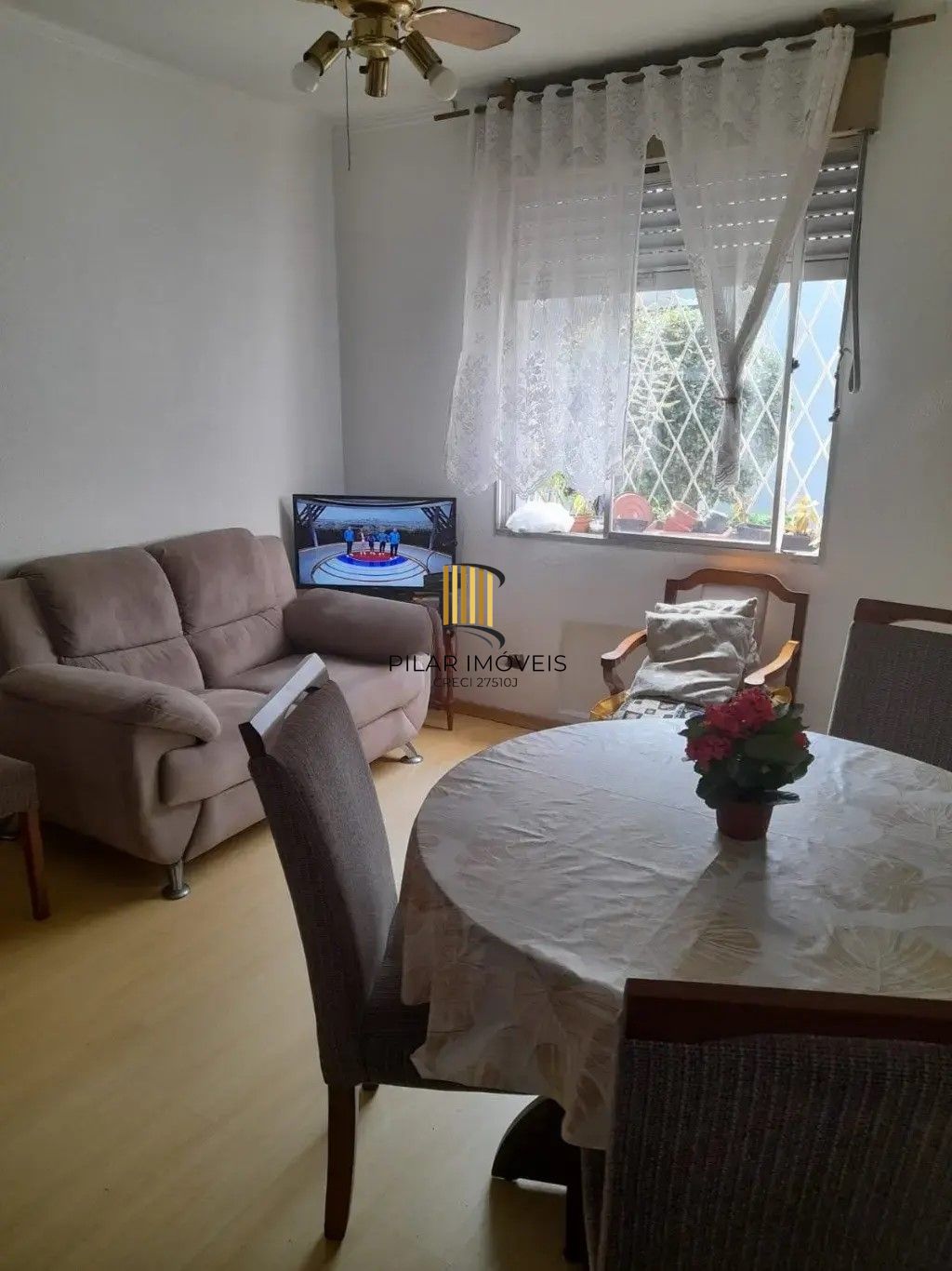 Apartamento com 02 dormitórios  com estacionamento convenção