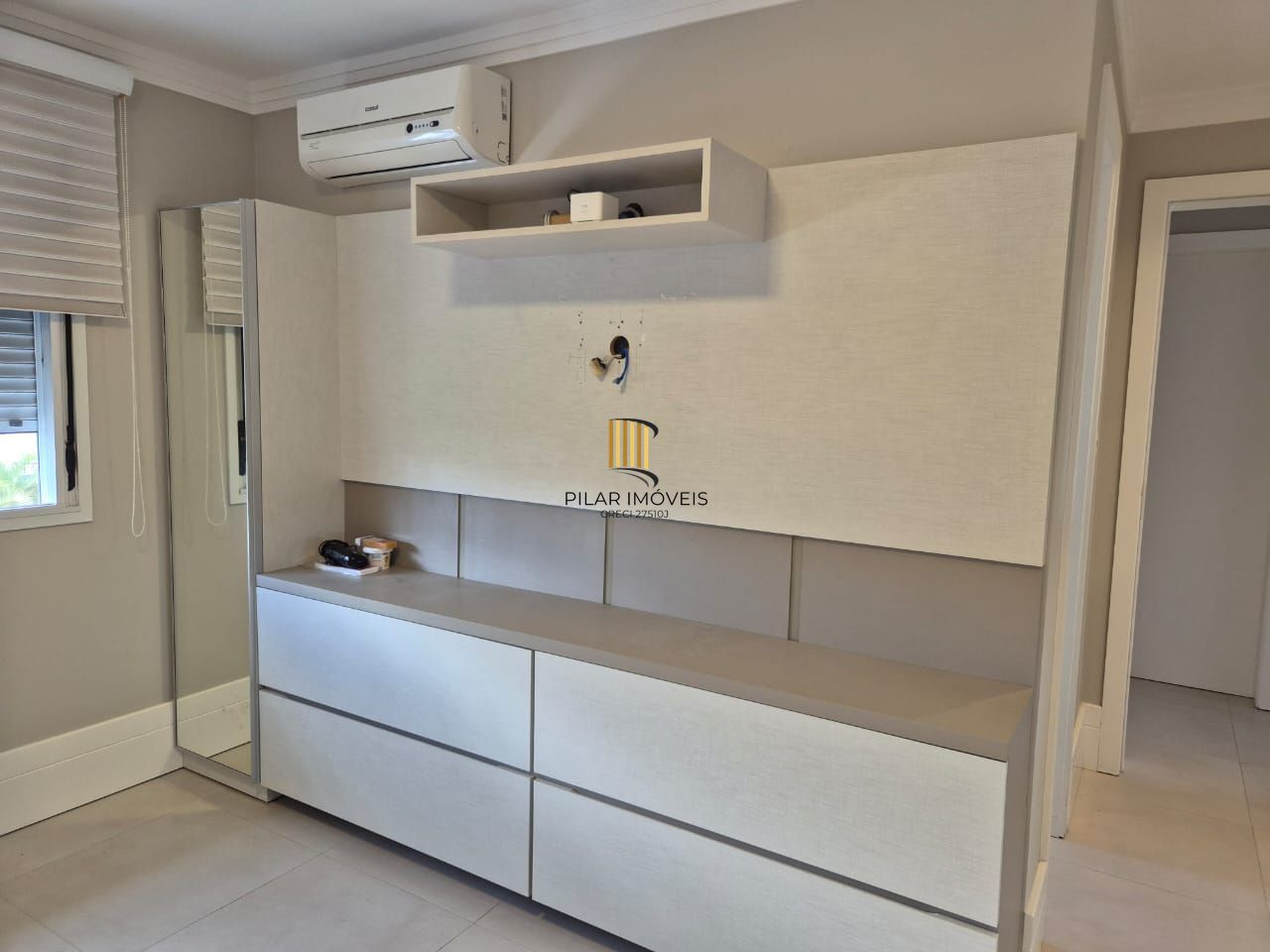 Apartamento com 02 suítes e duas vagas de garagem