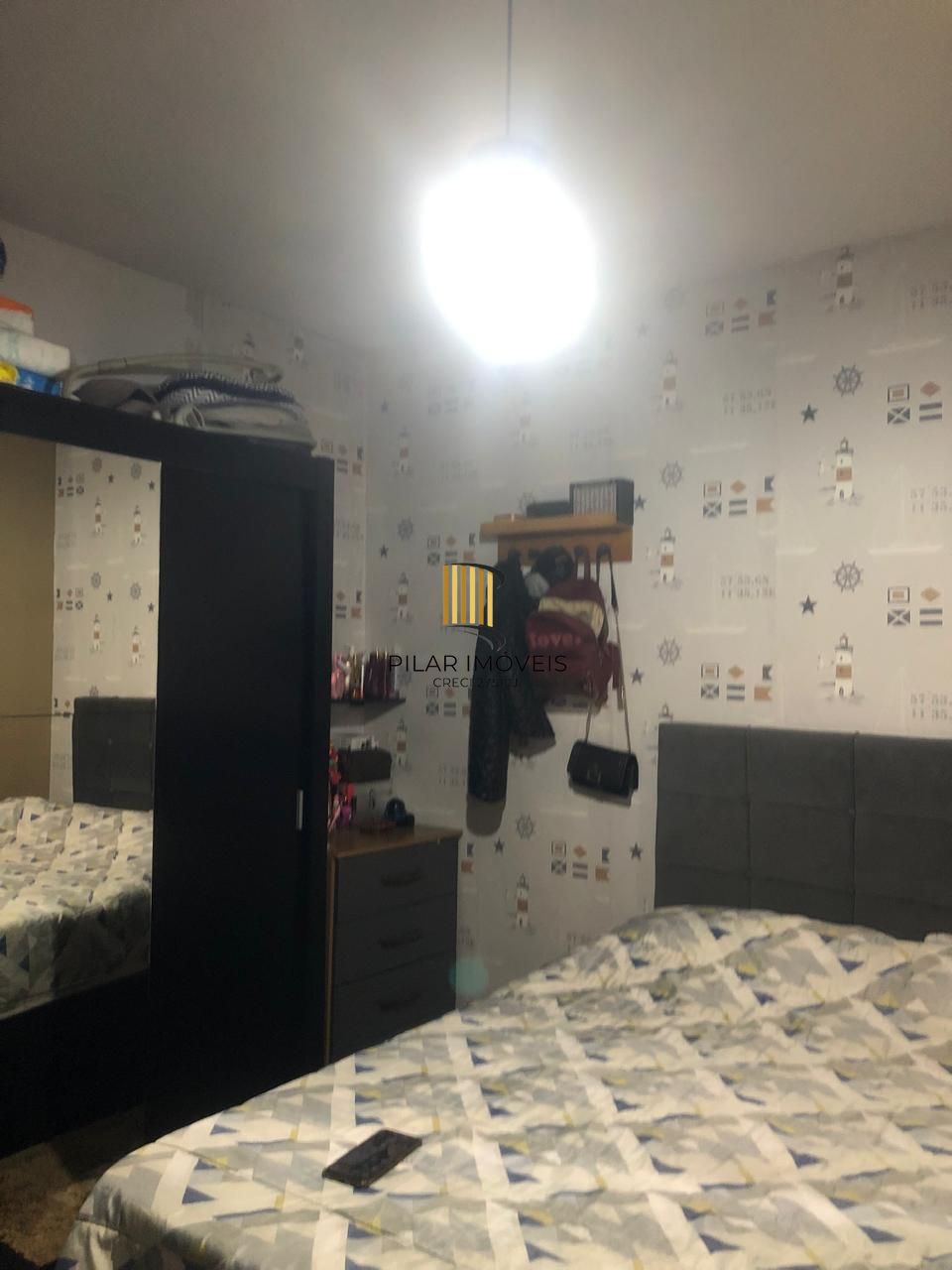 Apartamento térreo com 01 dormitórios e com 02 vagas por proprietário