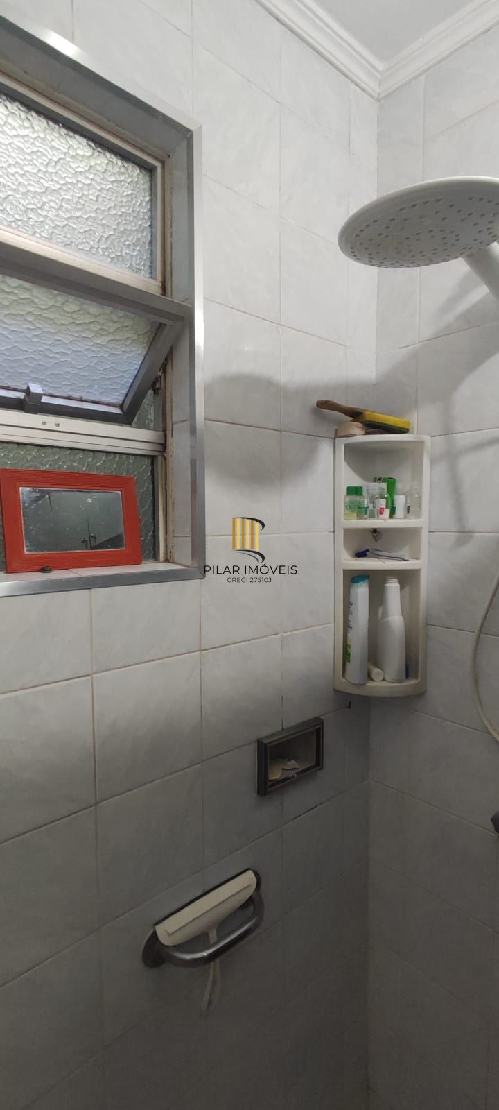 Apartamento 02 dormitórios com garagem / estacionamento