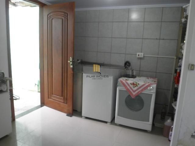 Casa 3 dormitórios no bairro Rubem Berta