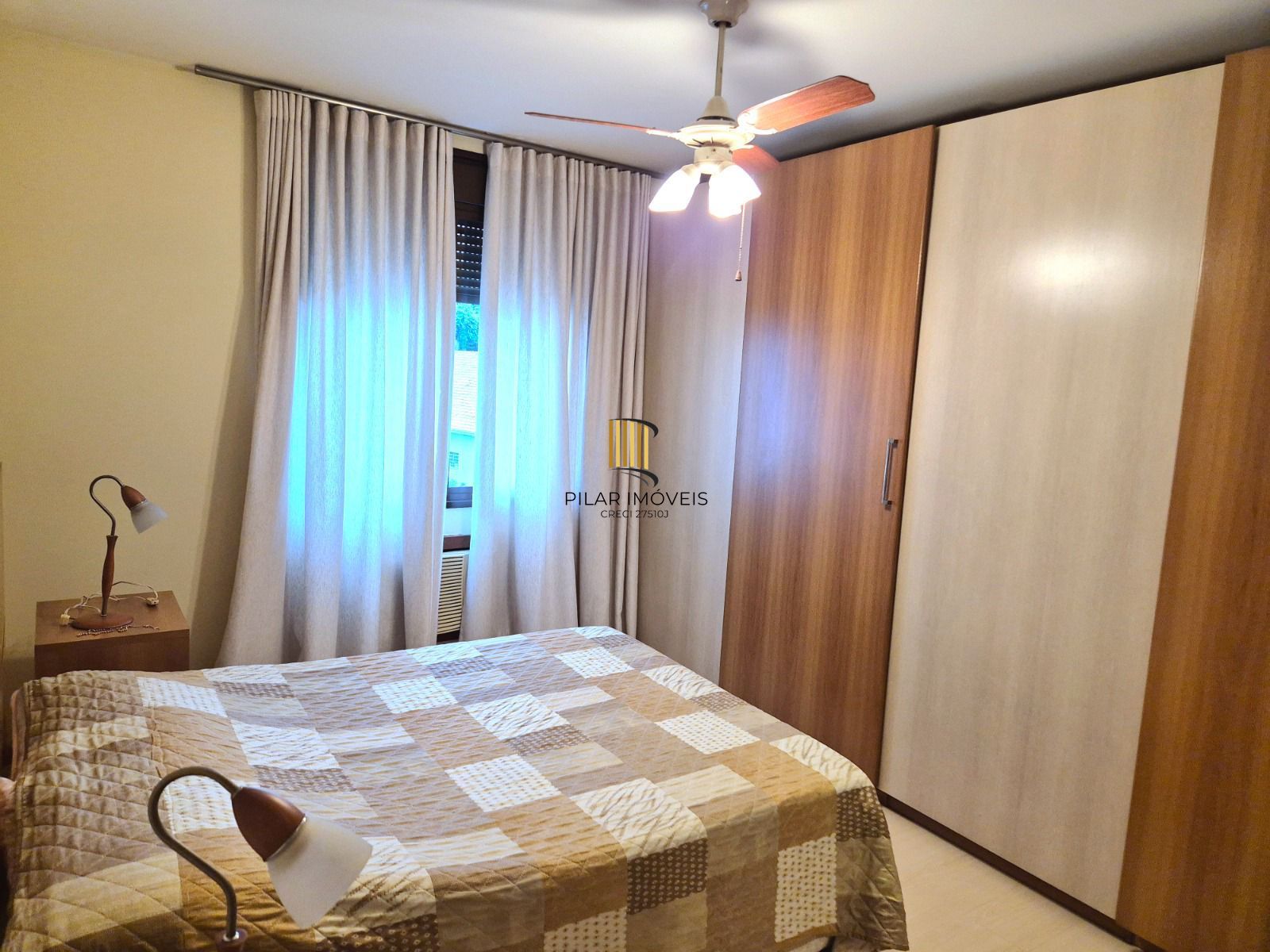 Excelente apartamento 02 dormitórios com garagem escriturada Bairro Rio Branco