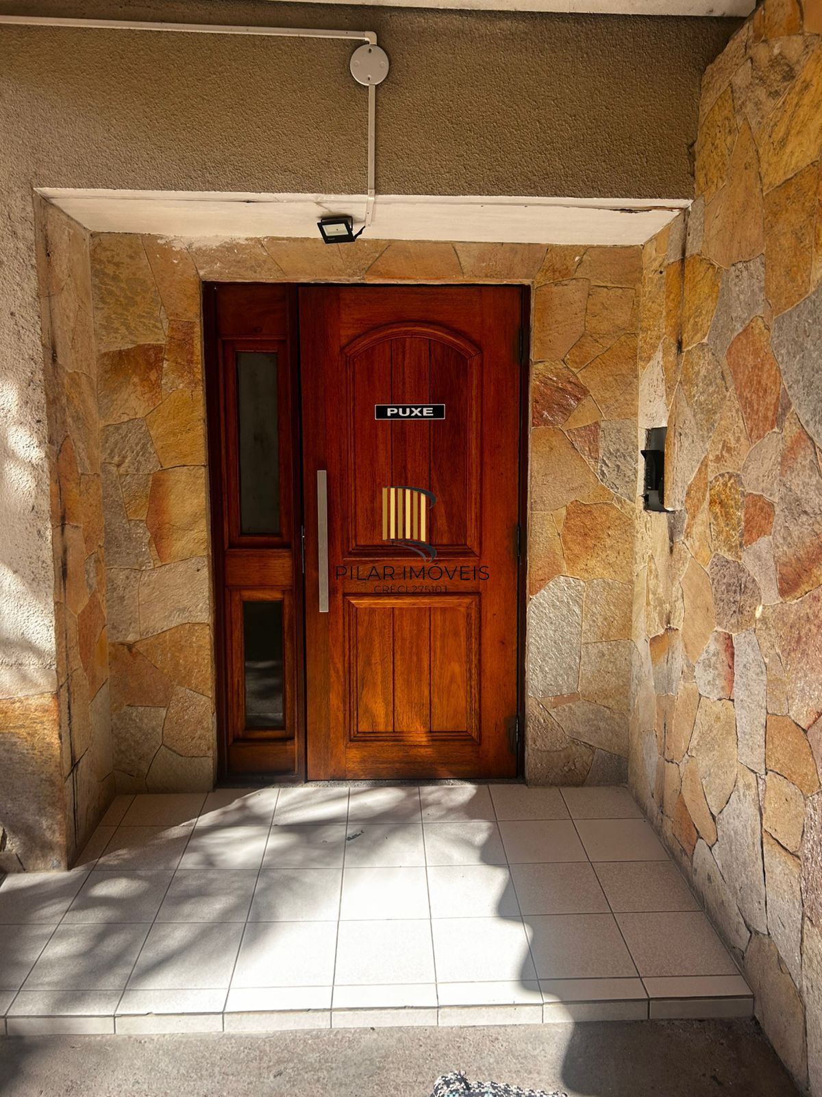 Apartamento com 01 dormitório e sem garagem