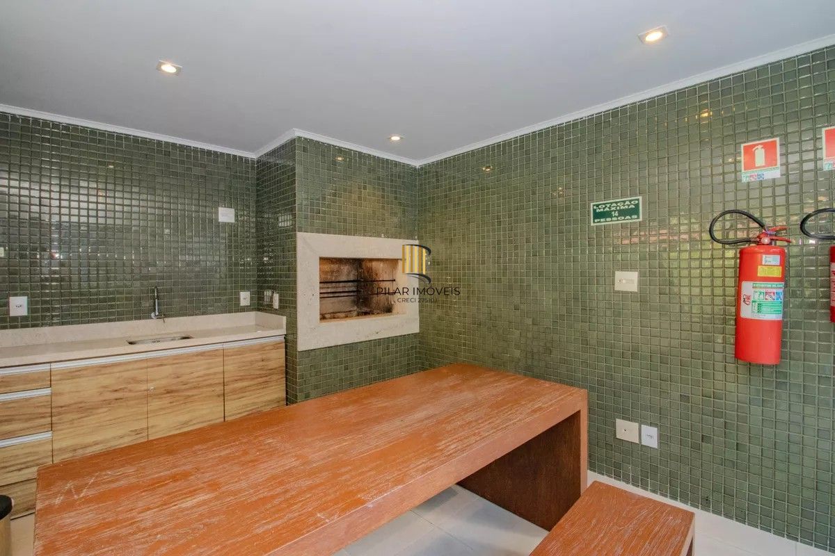 Apartamento com 03 dormitórios com suite, 04 vagas de garagem