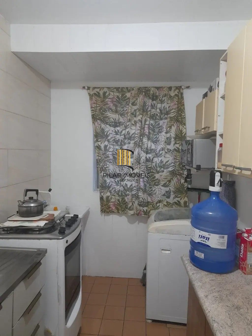 Apartamento com 02 dormitórios  com estacionamento convenção