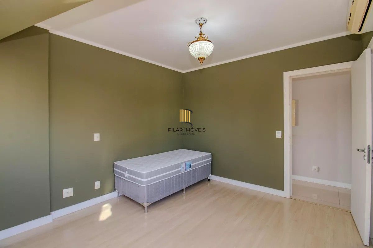 Apartamento com 03 dormitórios com suite, 04 vagas de garagem