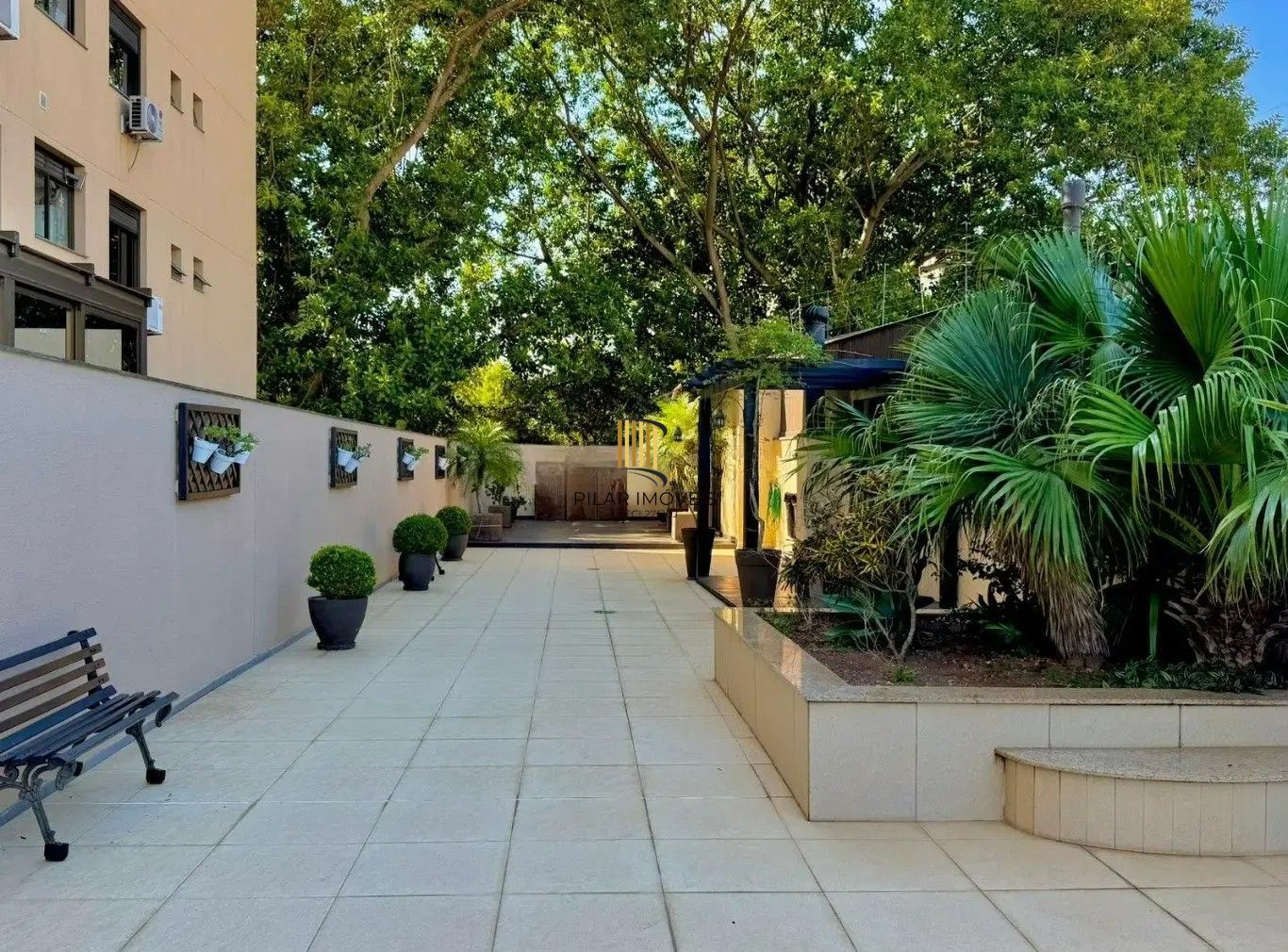 Apartamento mobiliado à venda no Cristo Redentor