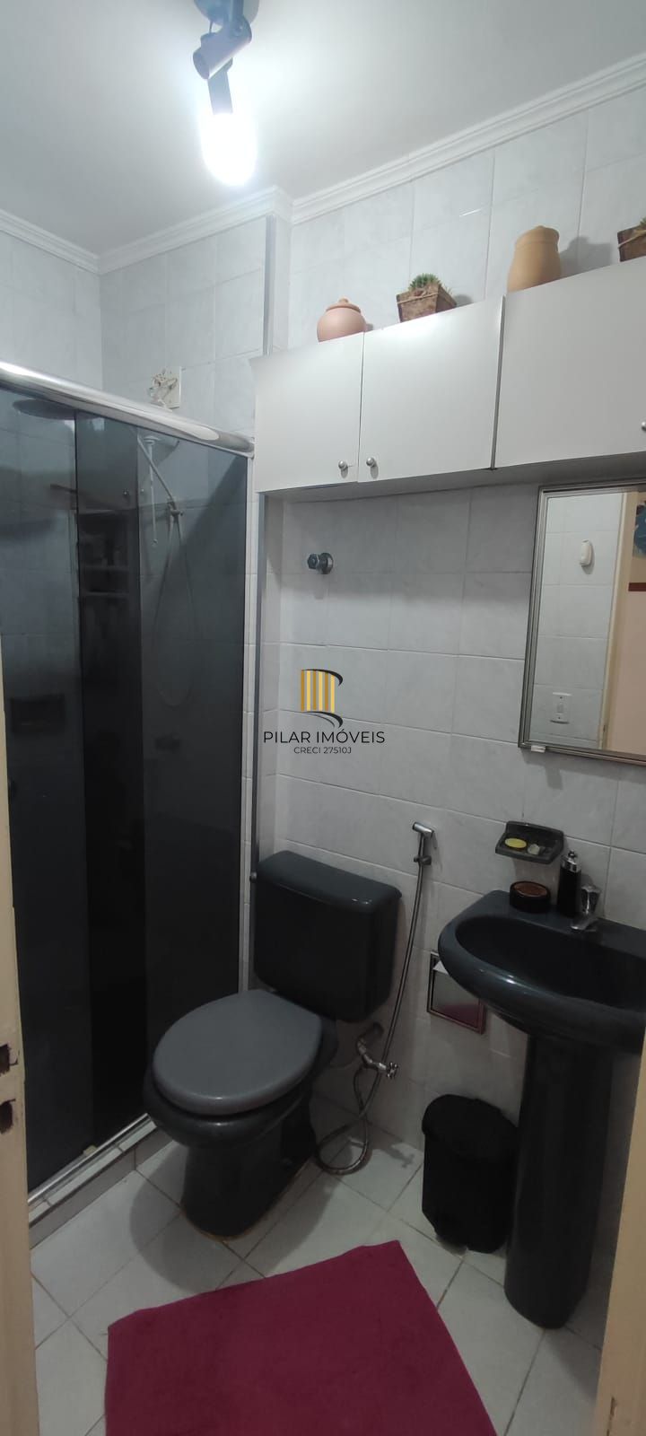 Apartamento 02 dormitórios com garagem / estacionamento