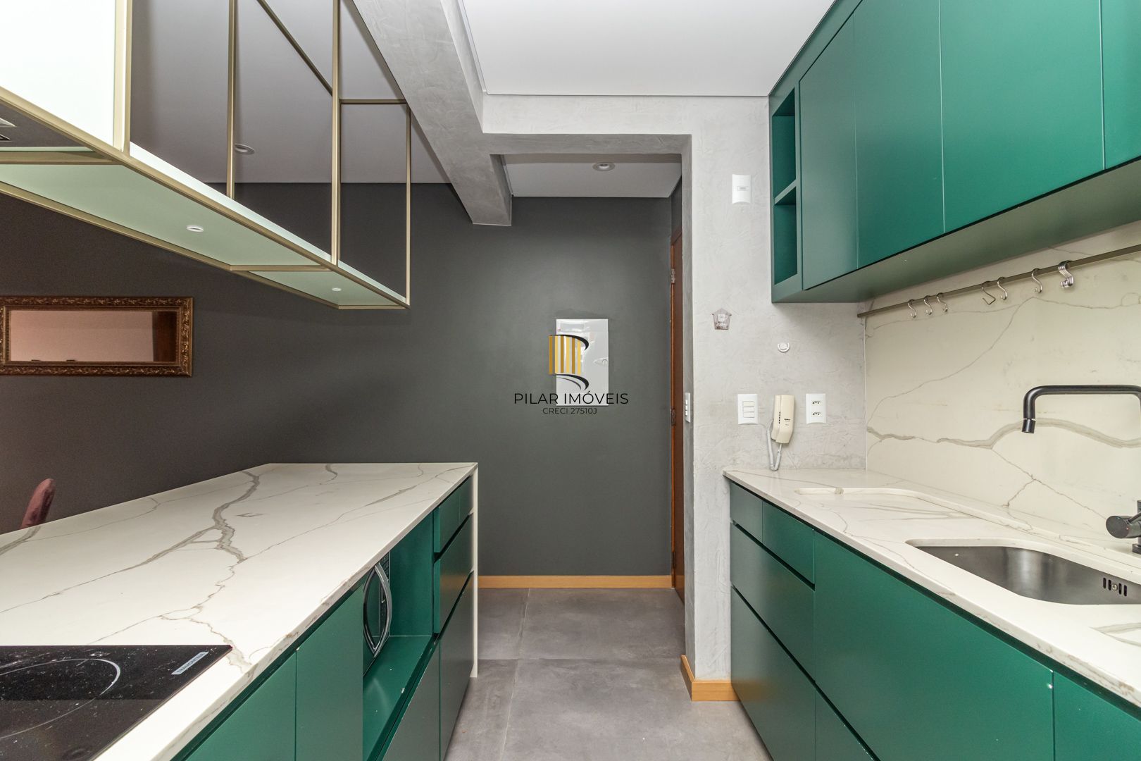 Apartamento 2 dormitórios  2 vagas Santa Cecília