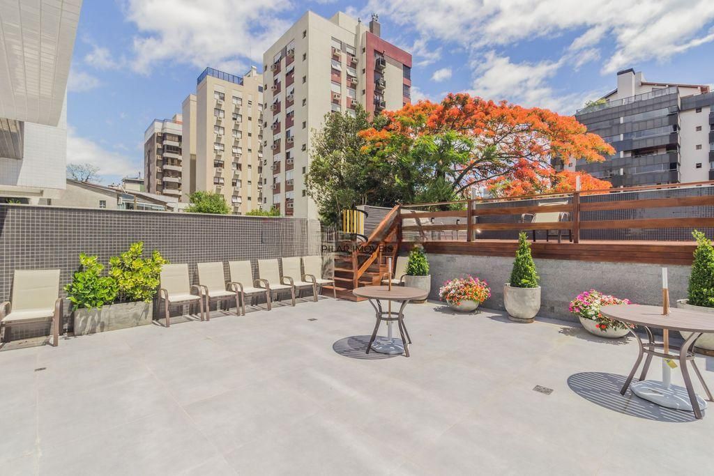 Apartamento com 03 suítes, 02 vagas de garagens individuais e escrituradas