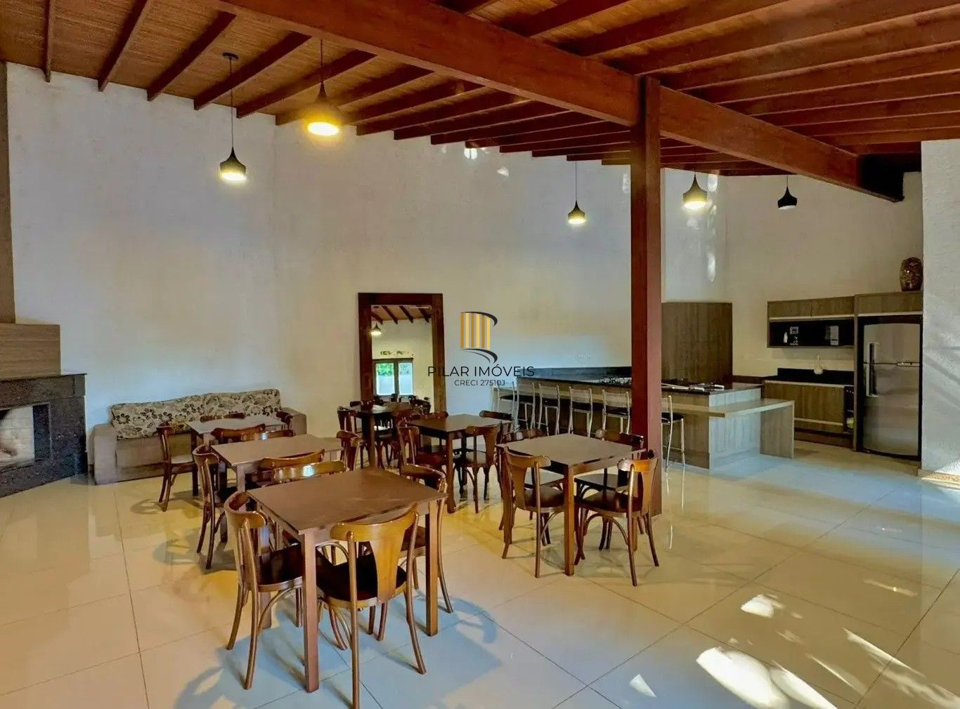 Apartamento mobiliado à venda no Cristo Redentor