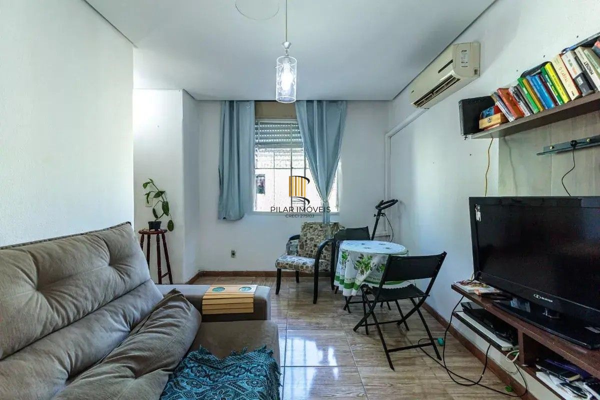 Apartamento 2 dormitórios e vaga rotativa na Protásio Alves