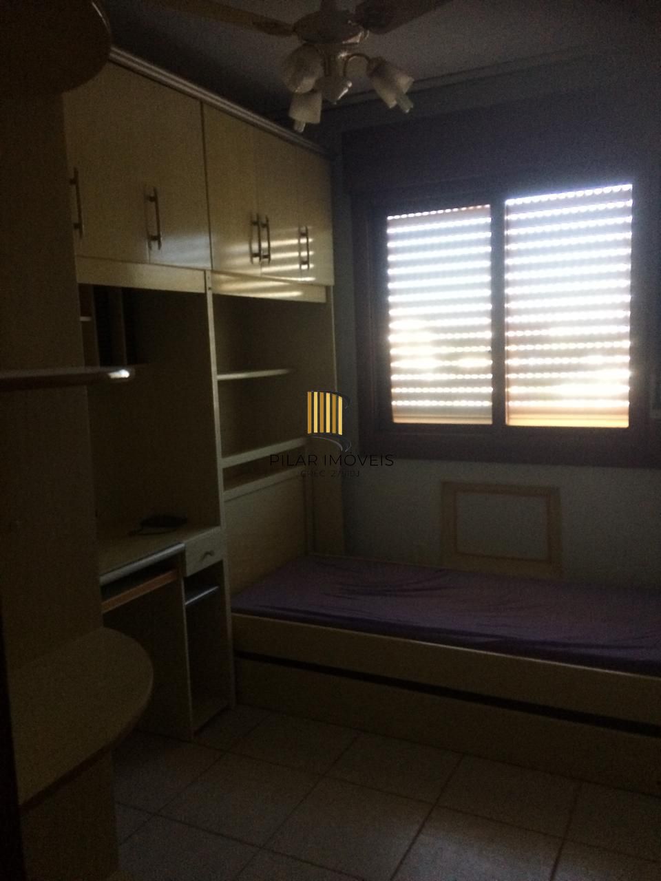 Apartamento com 04 dormitórios e vaga de garagem escriturada