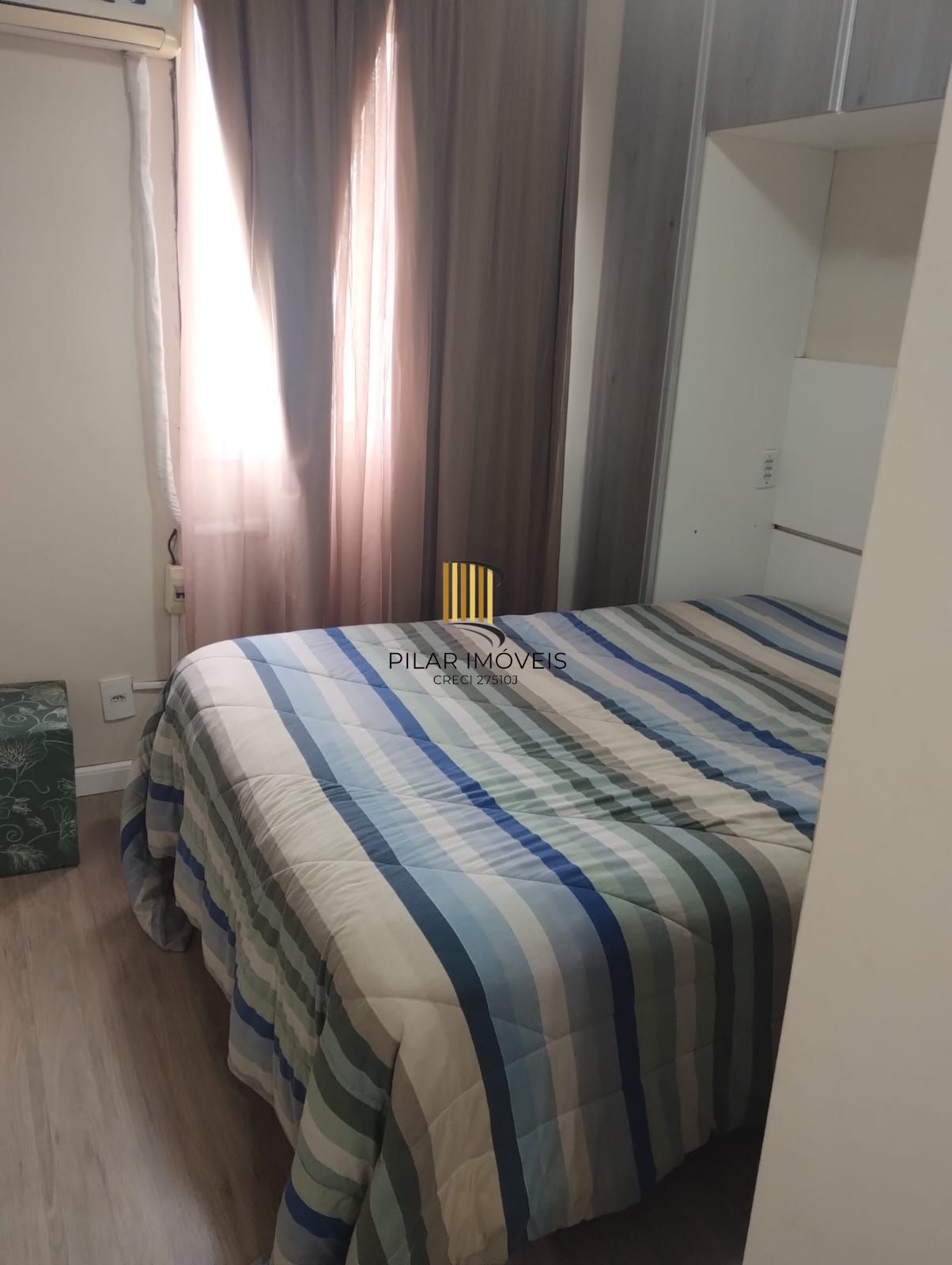 Apartamento 02 dormitórios com vaga no Bairro Sarandi