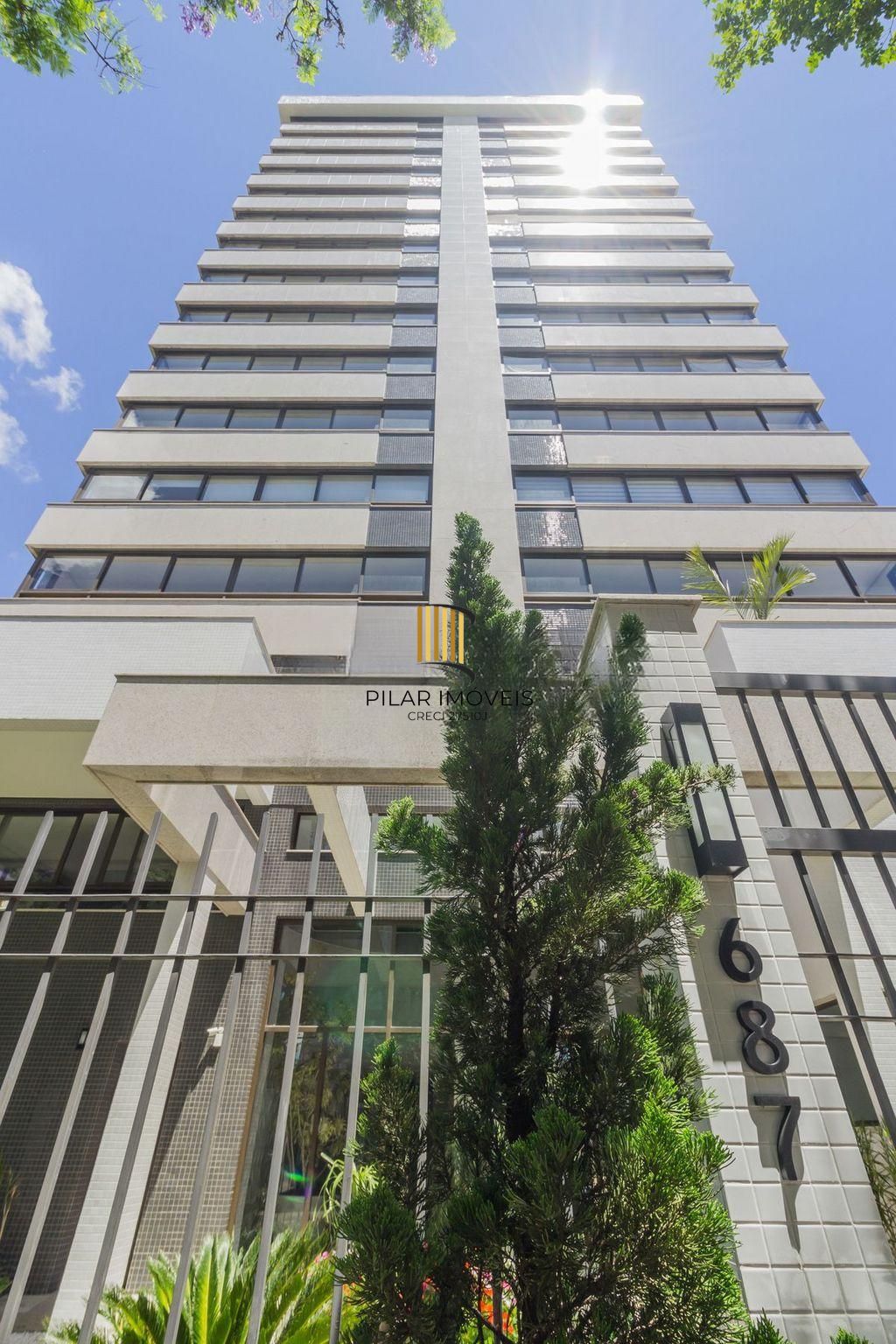 Apartamento com 03 suítes, 02 vagas de garagens individuais e escrituradas