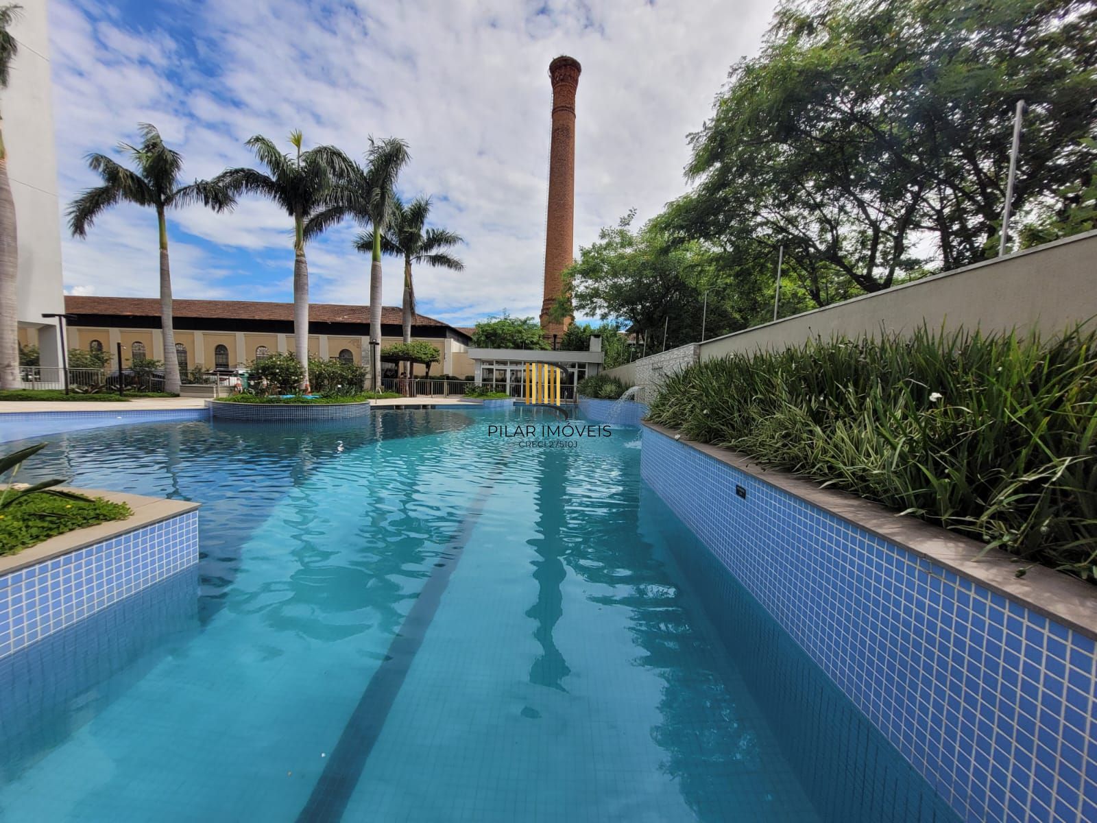 Apartamento mobiliado no Rossi Fiateci 2 dormitórios e suíte