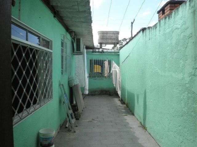Casa 3 dormitórios no bairro Rubem Berta