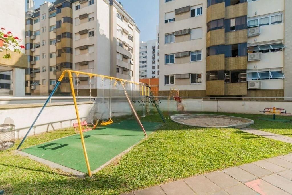 Cobertura 3 dormitórios com 1 suíte e 1 vaga em Frente  ao Hosp. Conceição