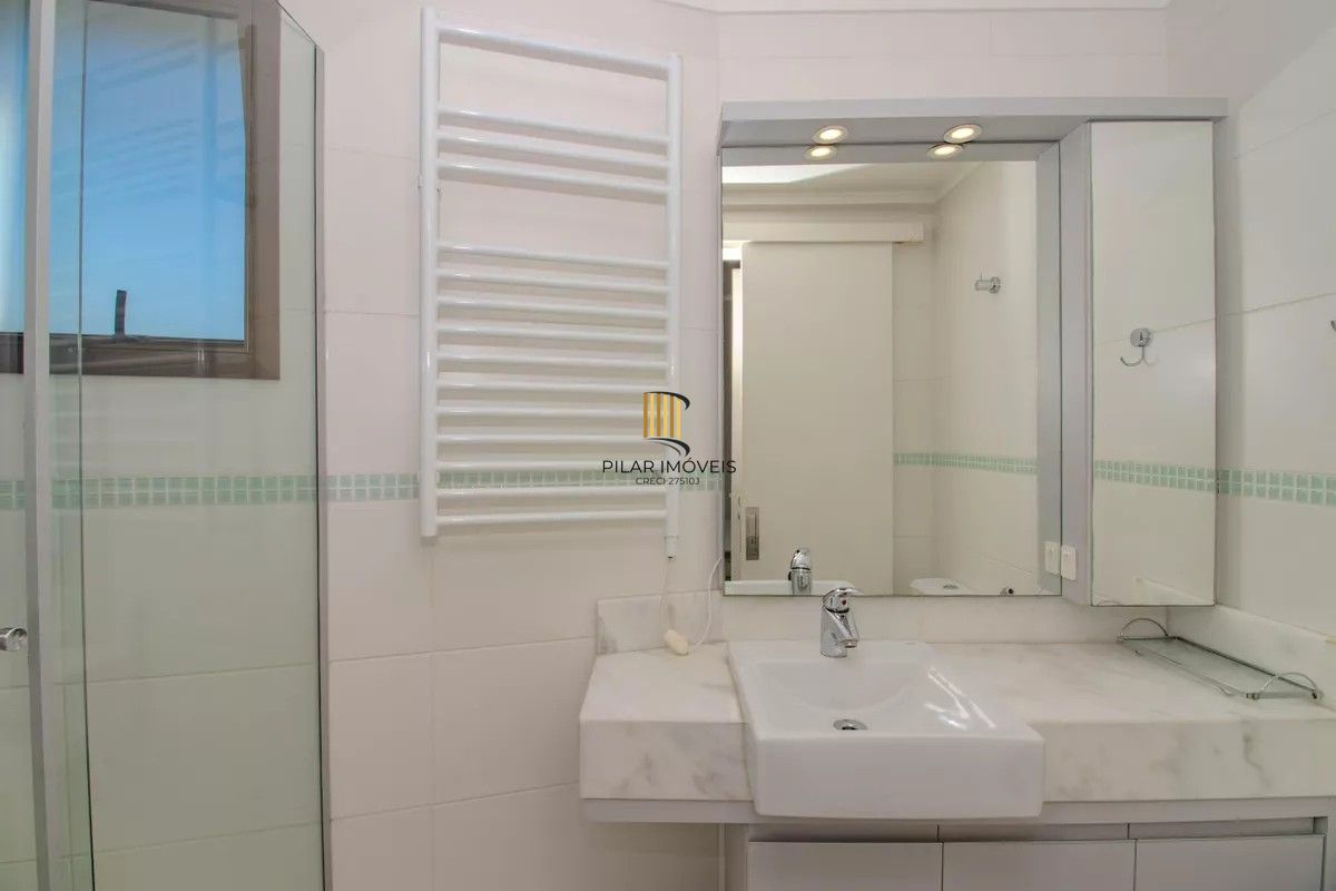 Apartamento com 03 dormitórios com suite, 04 vagas de garagem