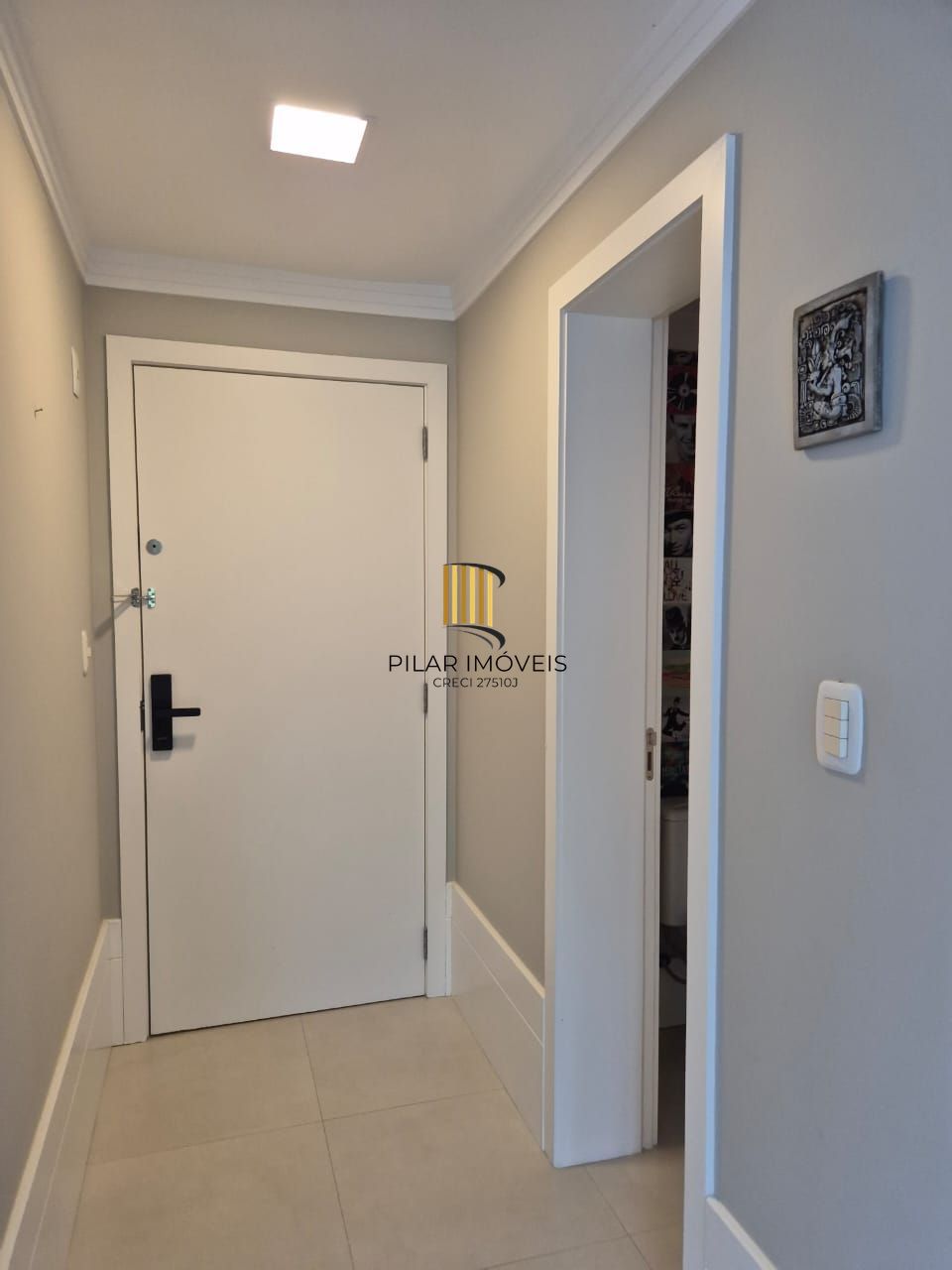Apartamento com 02 suítes e duas vagas de garagem
