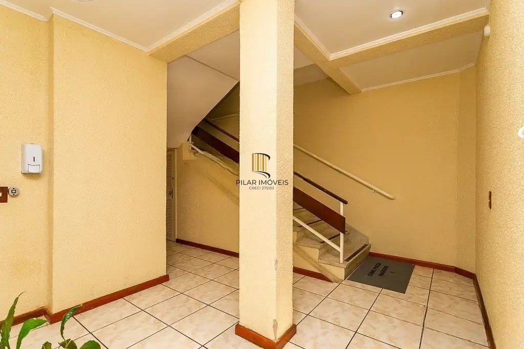 Apartamento 02 dormitórios com garagem convencionada 