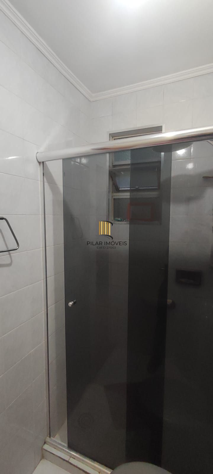Apartamento 02 dormitórios com garagem / estacionamento