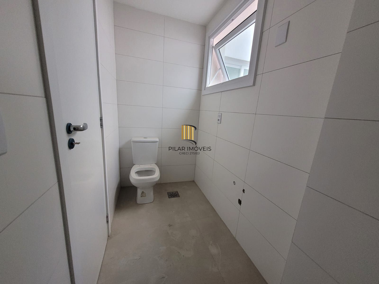 cobertura vista Beira Rio  03 dormitórios com 2 suítes e três vagas individuais