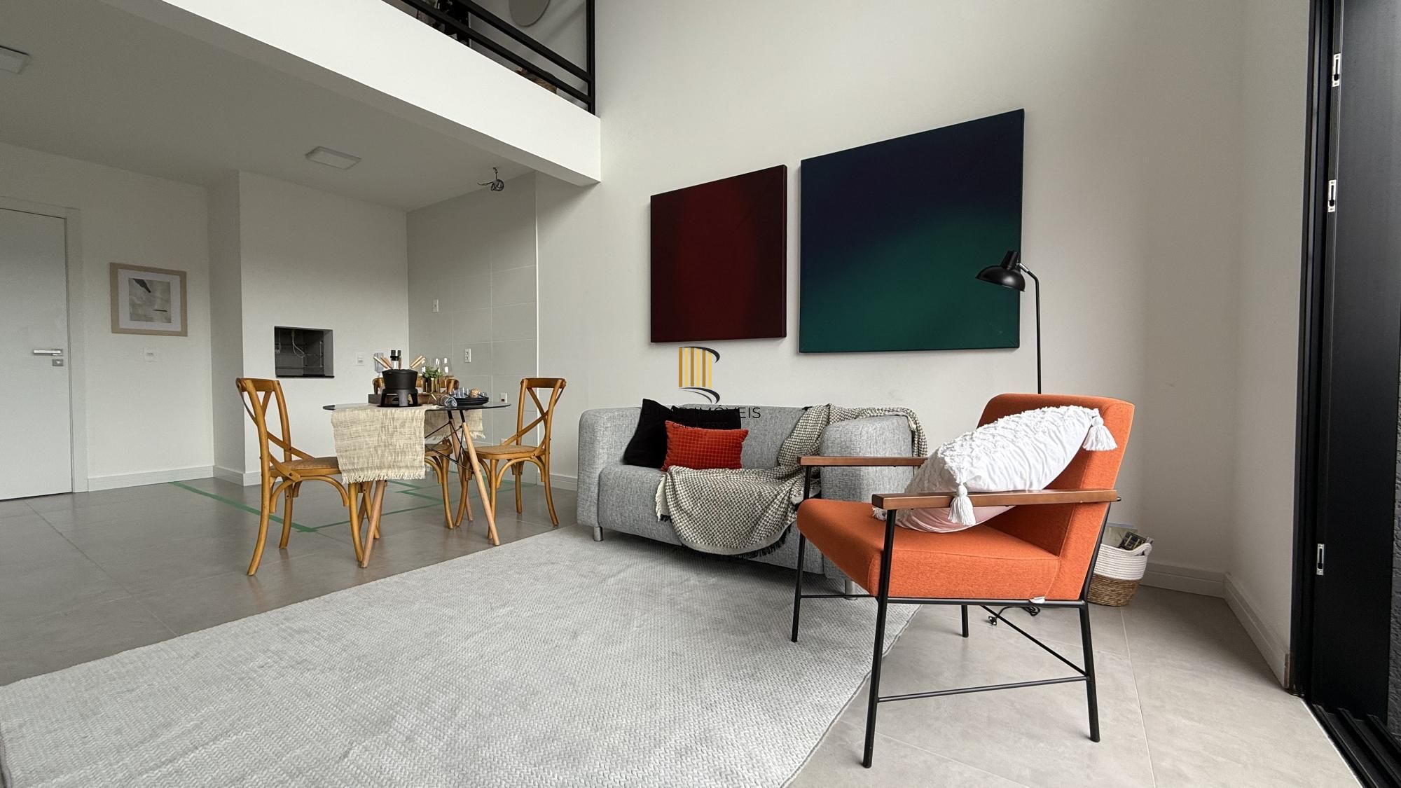 Apartamento duplex  em andar alto com 01 vaga de garagem escriturada