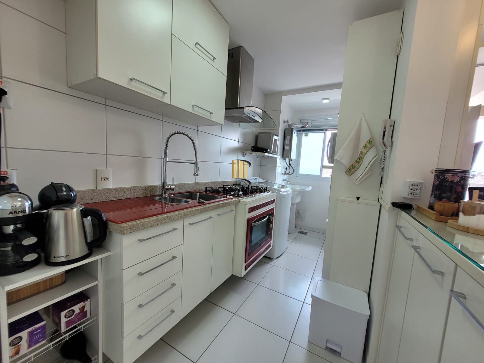 Apartamento mobiliado no Rossi Fiateci 2 dormitórios e suíte