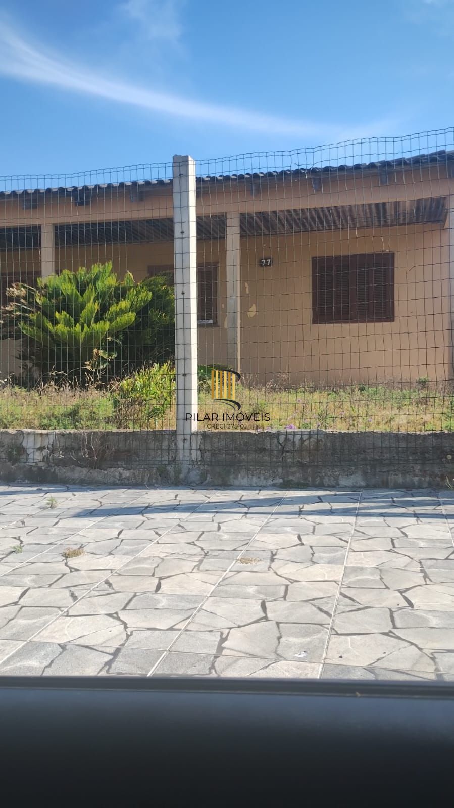 Duas casas a beira mar com 165,15  m2 e garagem