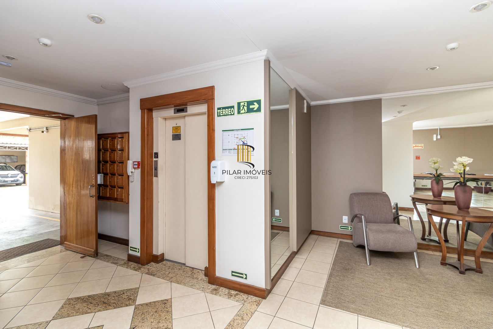 Apartamento 2 dormitórios  2 vagas Santa Cecília