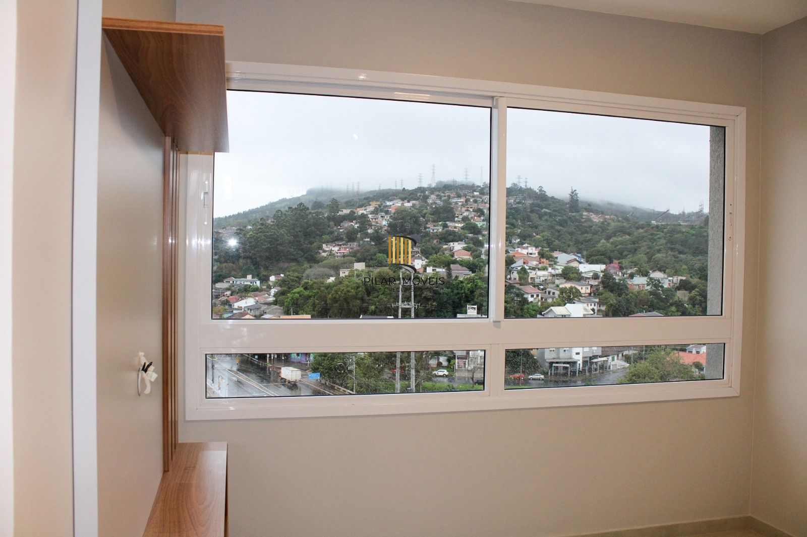 Apartamento 02 dormitórios com 01 suíte e 01 vaga de garagem escriturada