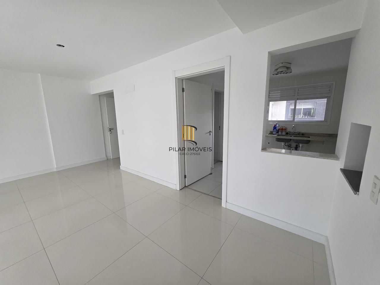 Apartamento novo com 03 dormitórios , 02 vagas de garagem dupla escriturada  com 01 suíte