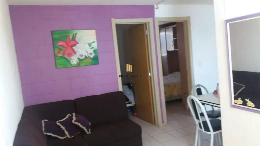 Apartamento com dois dormitórios com garagem