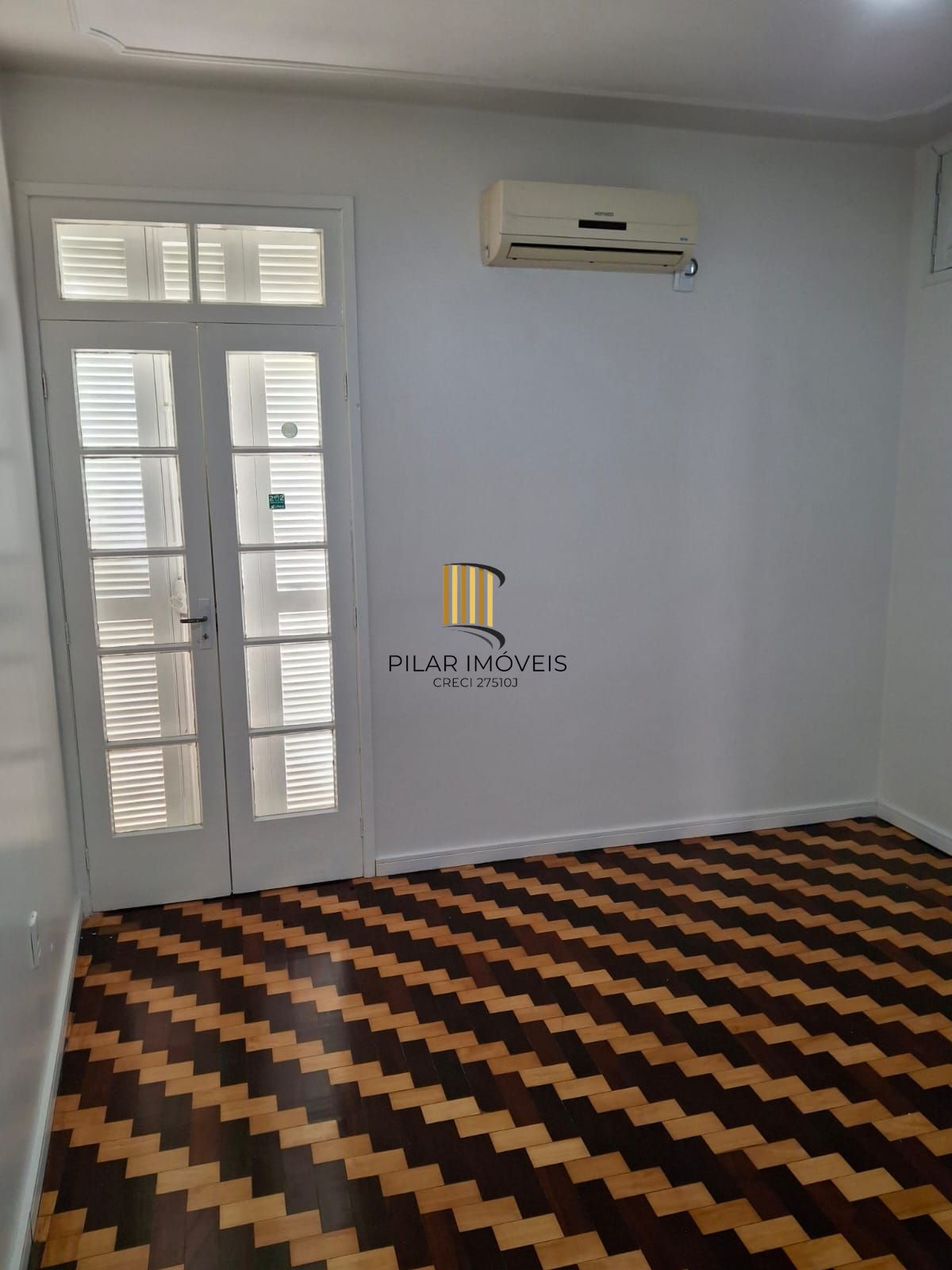 Apartamento com 03 dormiórios com bairro santana sem garagem