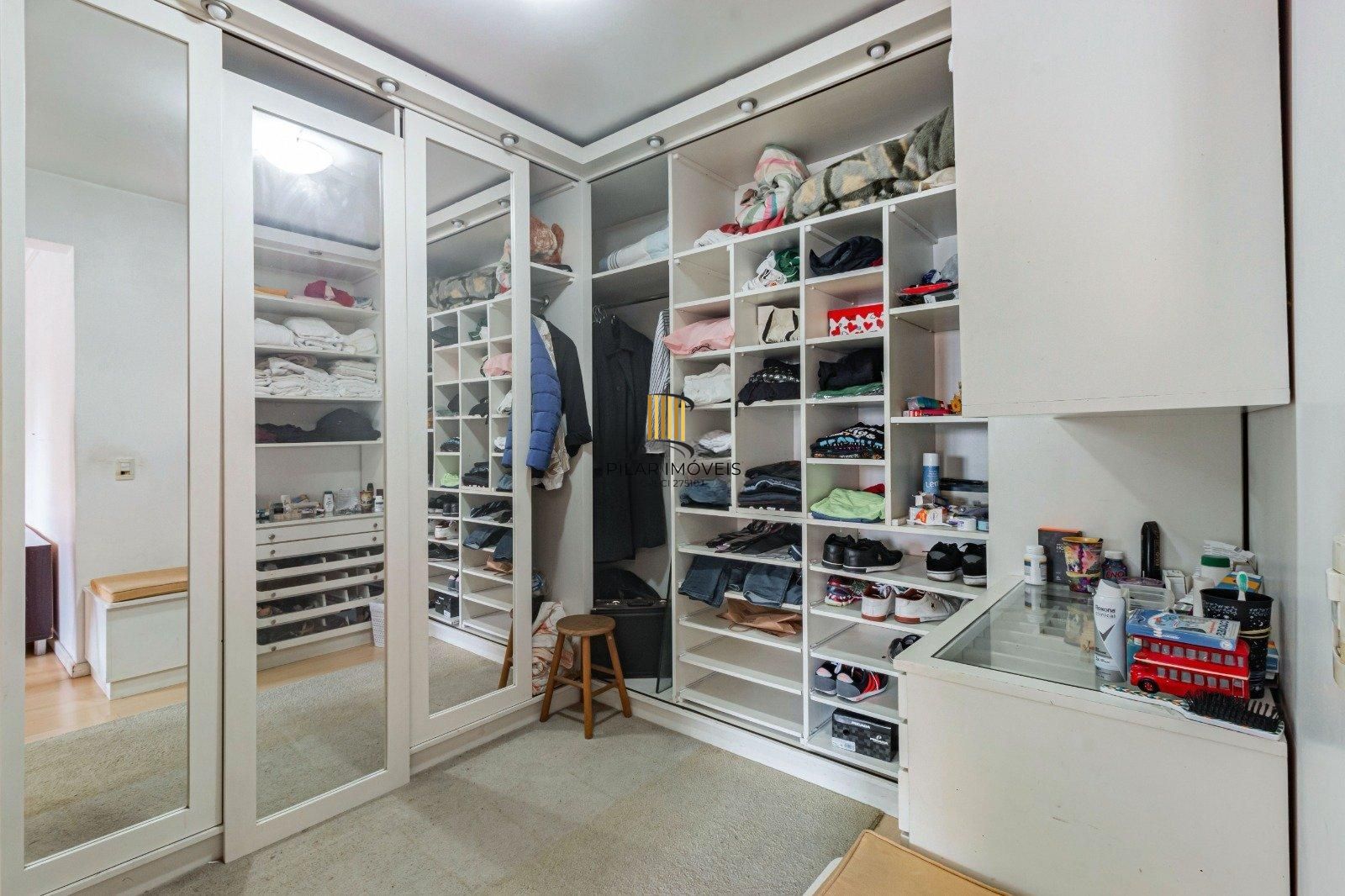 Casa 4 dormitórios no Jardim Planalto